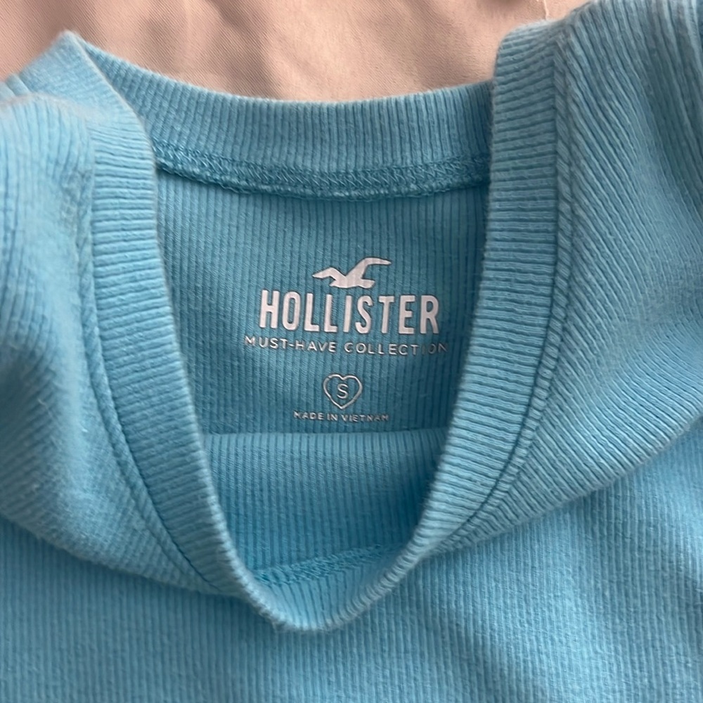hollister tank top